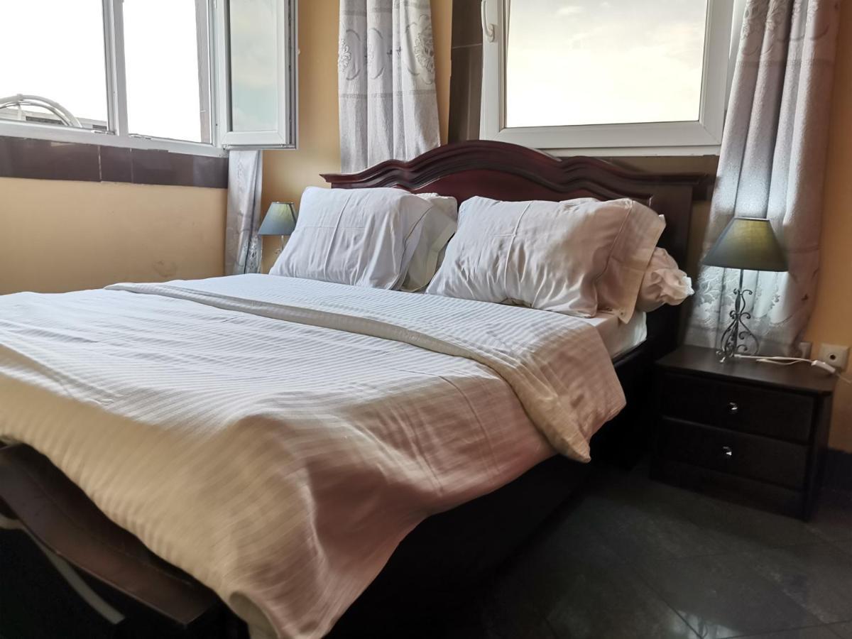 Residence Hoteliere Mb-202 C Дуала Екстер'єр фото