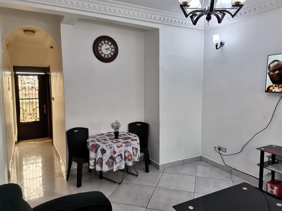 Residence Hoteliere Mb-202 C Дуала Екстер'єр фото